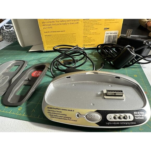 Kodak Easy Share Digital Camera Dock 2 Camera Accessories DX CX With Box - Picture 2 of 4